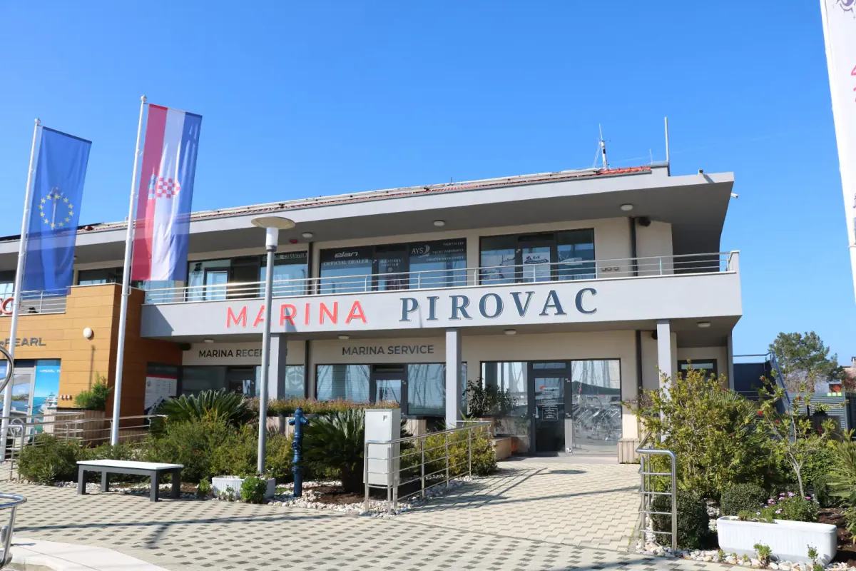KEK tim na vezu u Marini Pirovac
